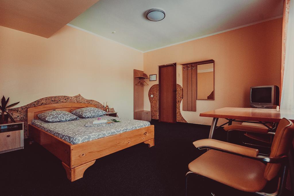 Motel Formula 1 Ivano-Frankivsk Pokoj fotografie